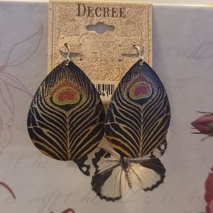 Georgeos feathers metal earings